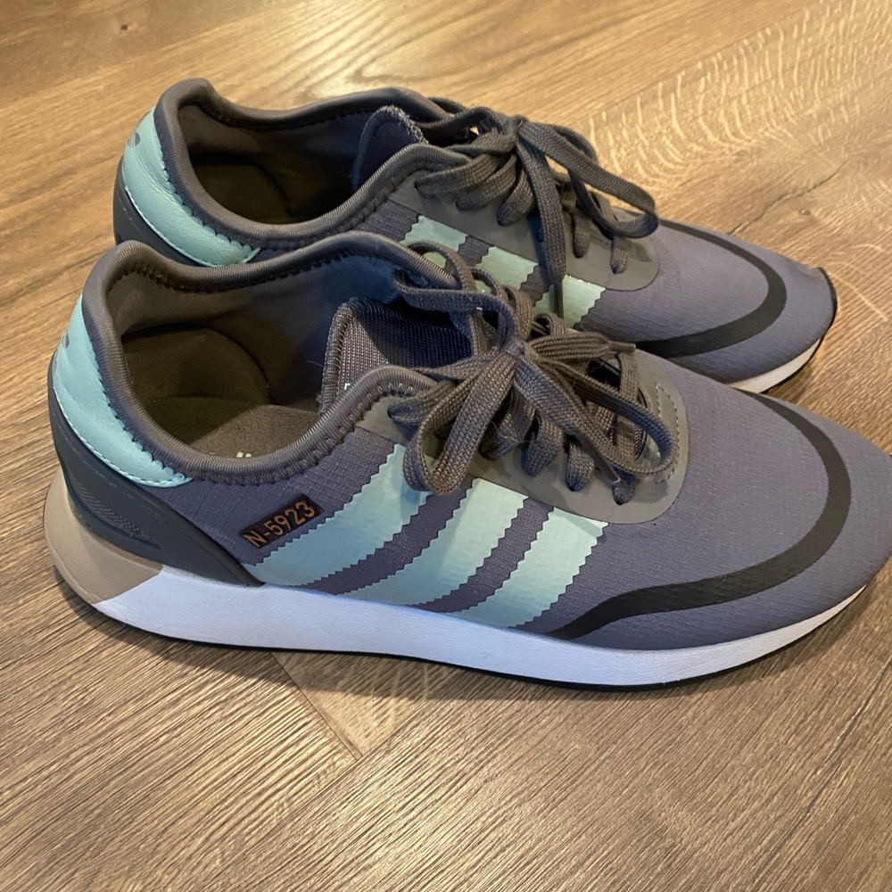 Adidas N-5923 in great condition